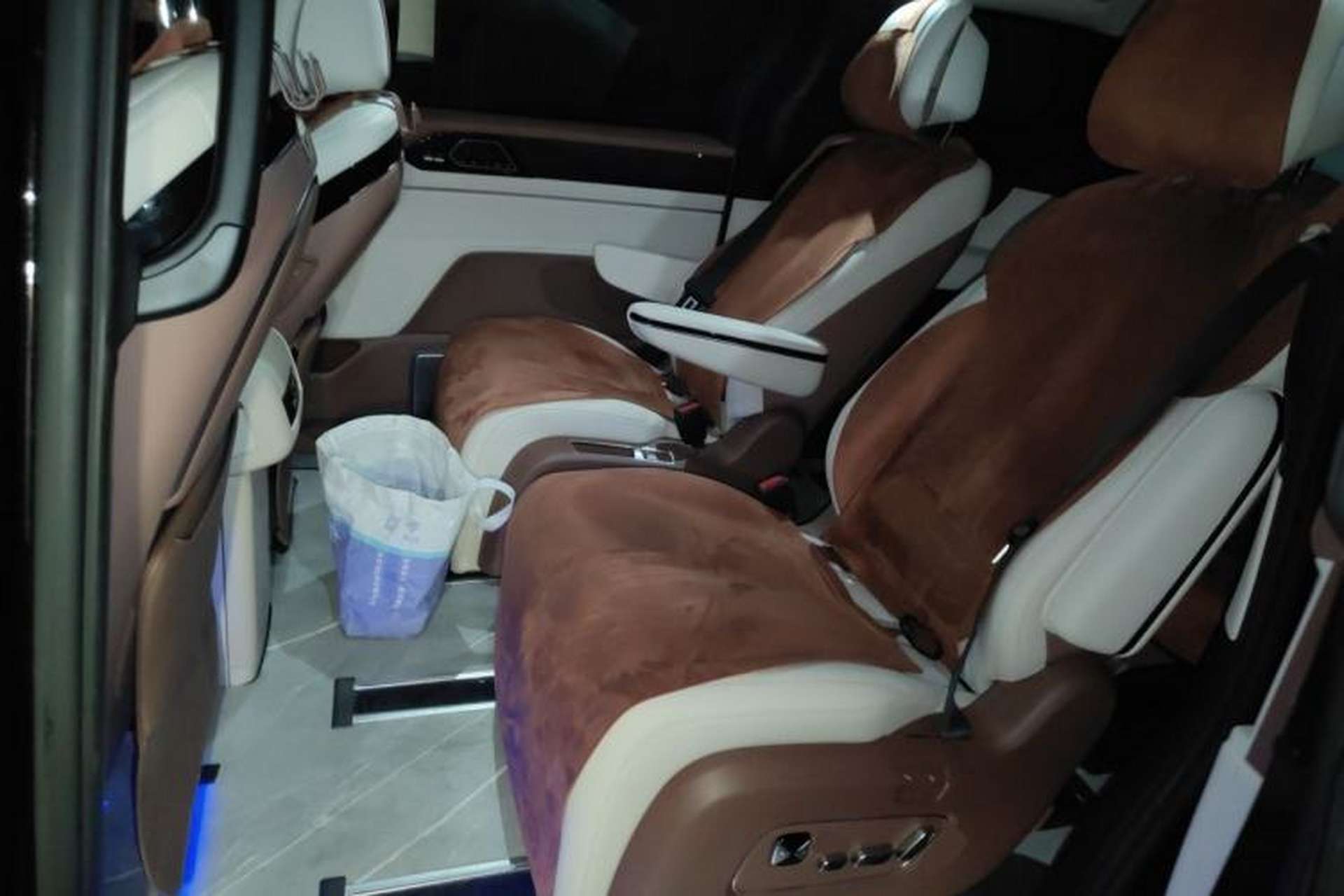 Used BYD Xia 2025 DM-i 1.5T 100km Supreme Edition Left Rear Seat