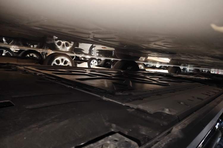 Used BYD Xia 2025 DM-i 1.5T 180km Excellence Model Left Side Sill