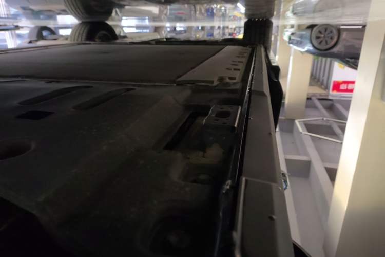 Used BYD Xia 2025 DM-i 1.5T 180km Beyond Edition Left Side Sill