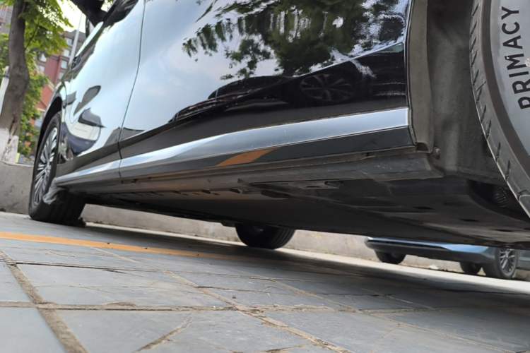 Used BYD Xia 2025 DM-i 1.5T 180km Beyond Edition Left Side Sill
