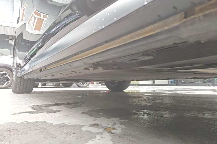 Used BYD Xia 2025 DM-i 1.5T 180km Beyond Edition Left Side Sill