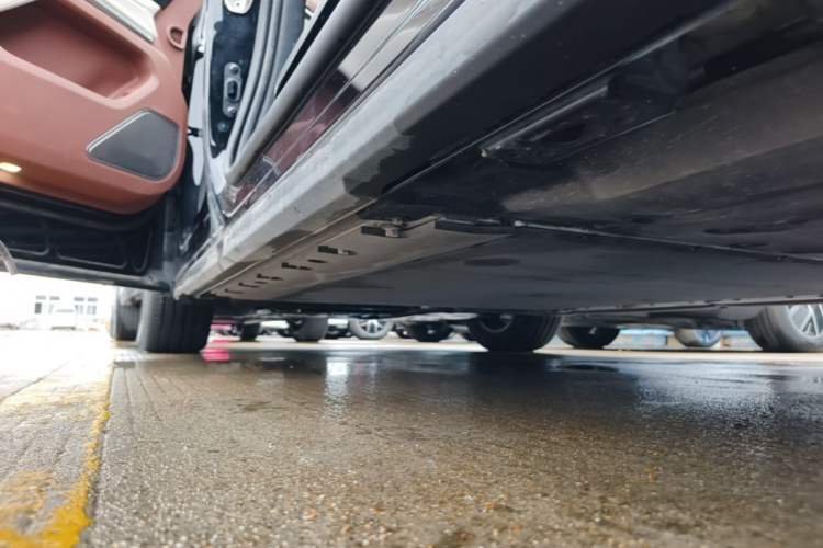 Used BYD Xia 2025 DM-i 1.5T 180km Beyond Edition Left Side Sill