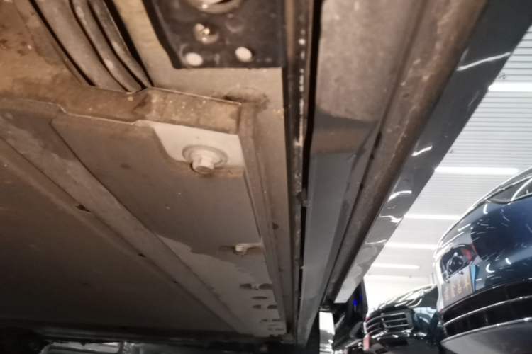 Used BYD Xia 2025 DM-i 1.5T 180km Beyond Edition Left Side Sill