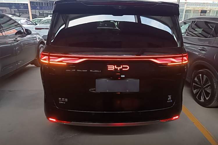 Used BYD Xia 2025 DM-i 1.5T 100km Supreme Edition Rear