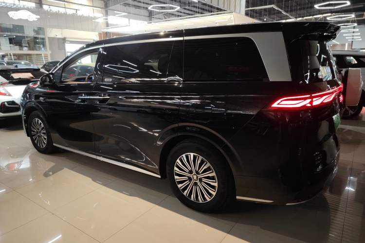 Used BYD Xia 2025 DM-i 1.5T 180km Excellence Model Rear Left 45 Deg
