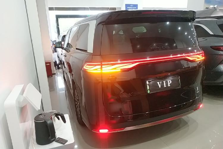 Used BYD Xia 2025 DM-i 1.5T 180km Beyond Edition Rear Left 45 Deg