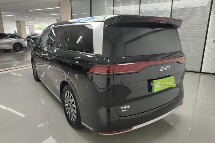 Used BYD Xia 2025 DM-i 1.5T 180km Excellence Model Rear Left 45 Deg