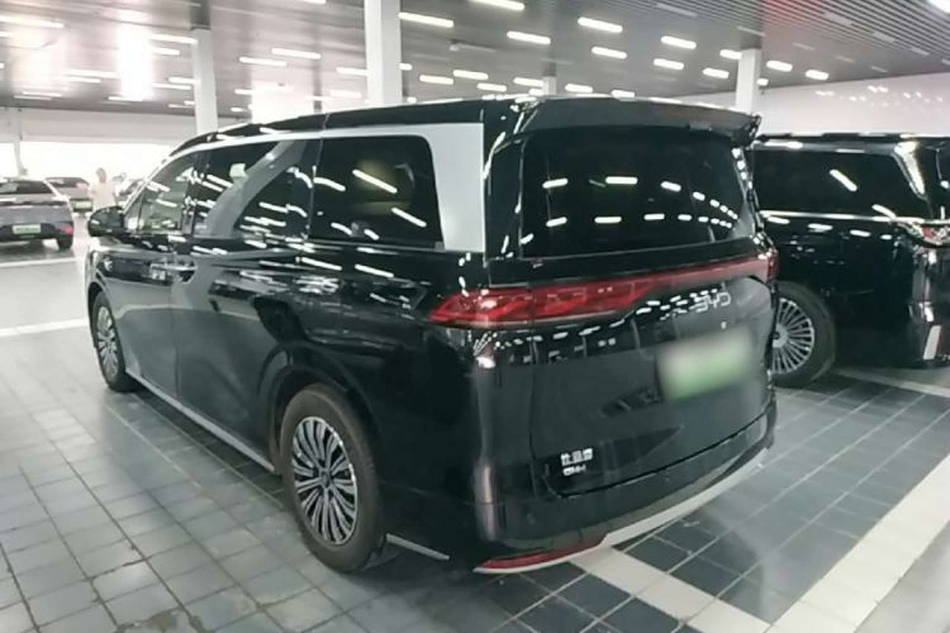 Used BYD Xia 2025 DM-i 1.5T 180km Beyond Edition Rear Left 45 Deg