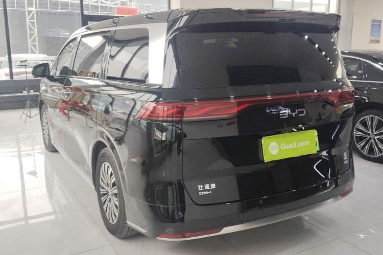 Used BYD Xia 2025 DM-i 1.5T 180km Excellence Model Rear Left 45 Deg