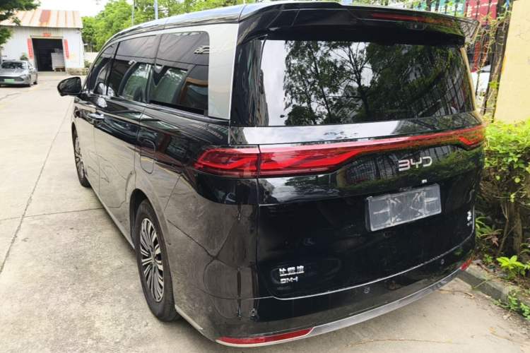 Used BYD Xia 2025 DM-i 1.5T 180km Excellence Model Rear Left 45 Deg