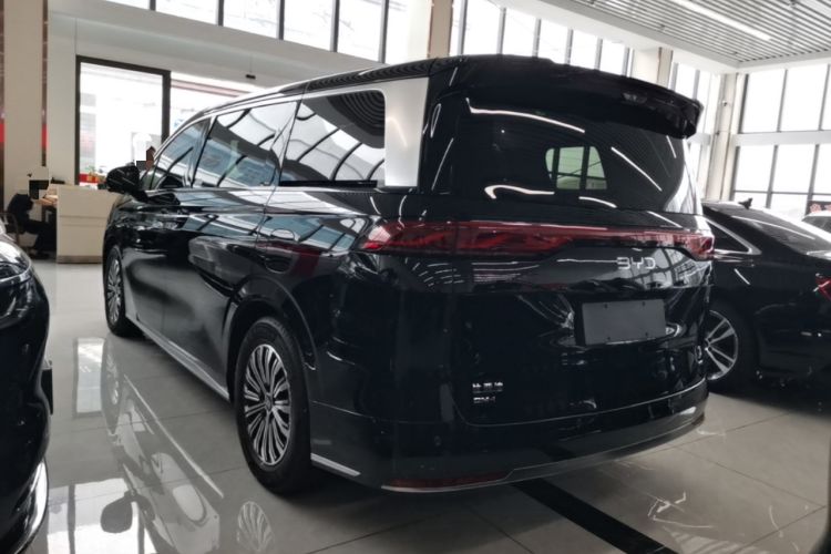 Used BYD Xia 2025 DM-i 1.5T 180km Beyond Edition Rear Left 45 Deg