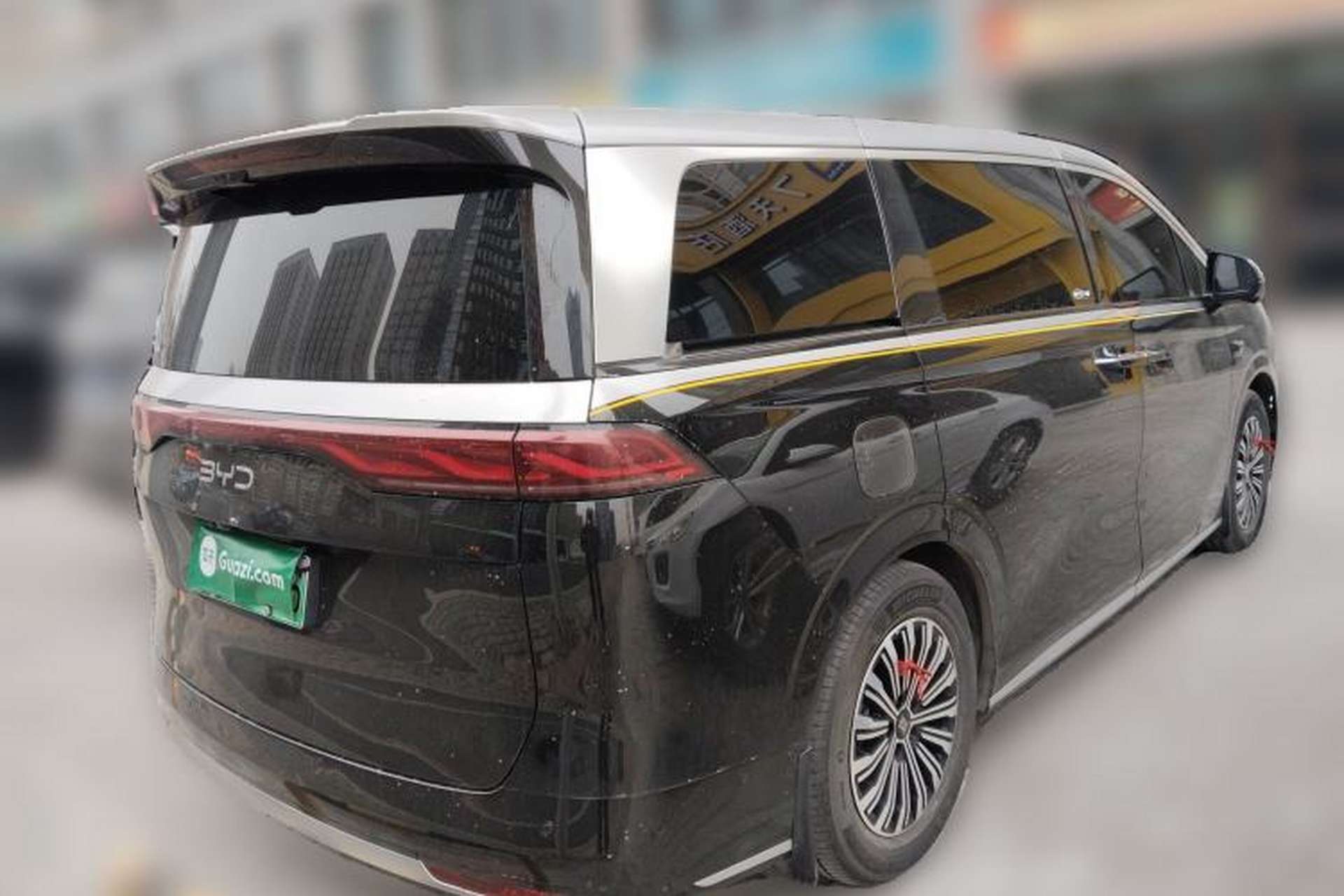 Used BYD Xia 2025 DM-i 1.5T 180km Excellence Model Rear Right 45 Deg