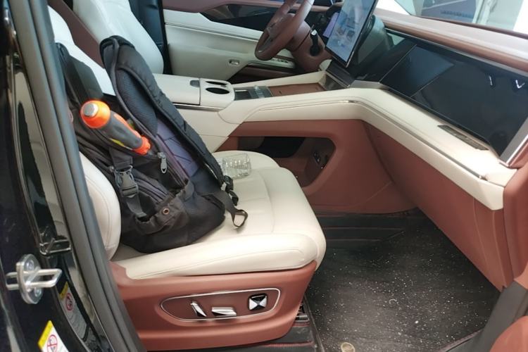 Used BYD Xia 2025 DM-i 1.5T 180km Beyond Edition Right Front Seat