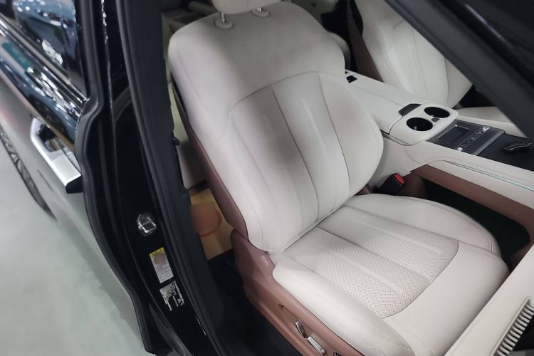 Used BYD Xia 2025 DM-i 1.5T 180km Beyond Edition Right Front Seat
