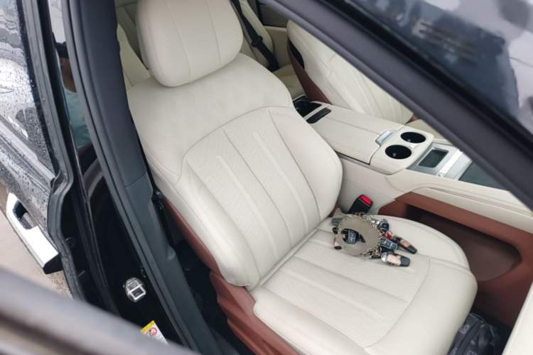 Used BYD Xia 2025 DM-i 1.5T 180km Beyond Edition Right Front Seat