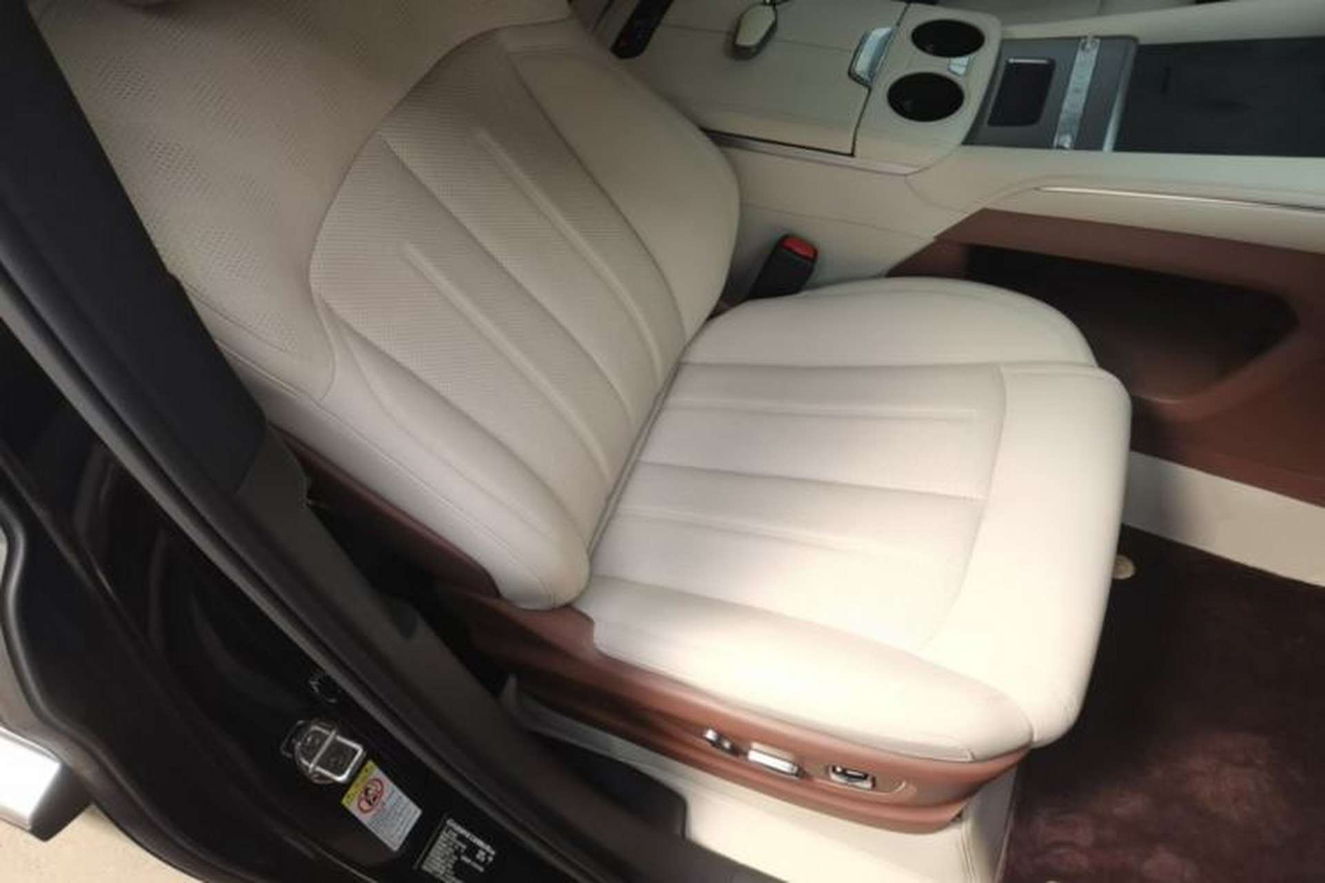 Used BYD Xia 2025 DM-i 1.5T 180km Beyond Edition Right Front Seat