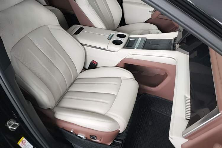 Used BYD Xia 2025 DM-i 1.5T 180km Excellence Model Right Front Seat