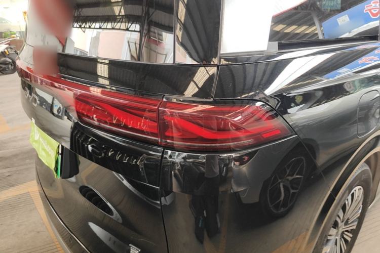 Used BYD Xia 2025 DM-i 1.5T 180km Excellence Model Right Rear Taillight