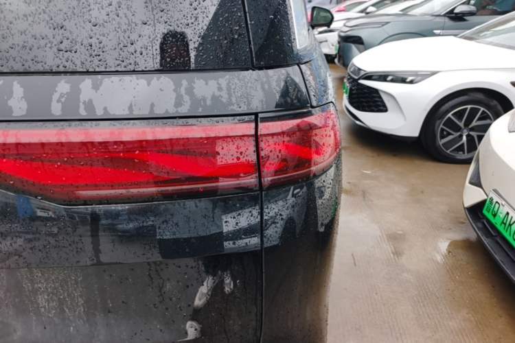 Used BYD Xia 2025 DM-i 1.5T 180km Beyond Edition Right Rear Taillight