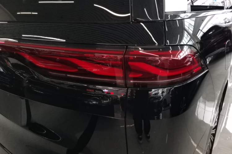 Used BYD Xia 2025 DM-i 1.5T 180km Beyond Edition Right Rear Taillight