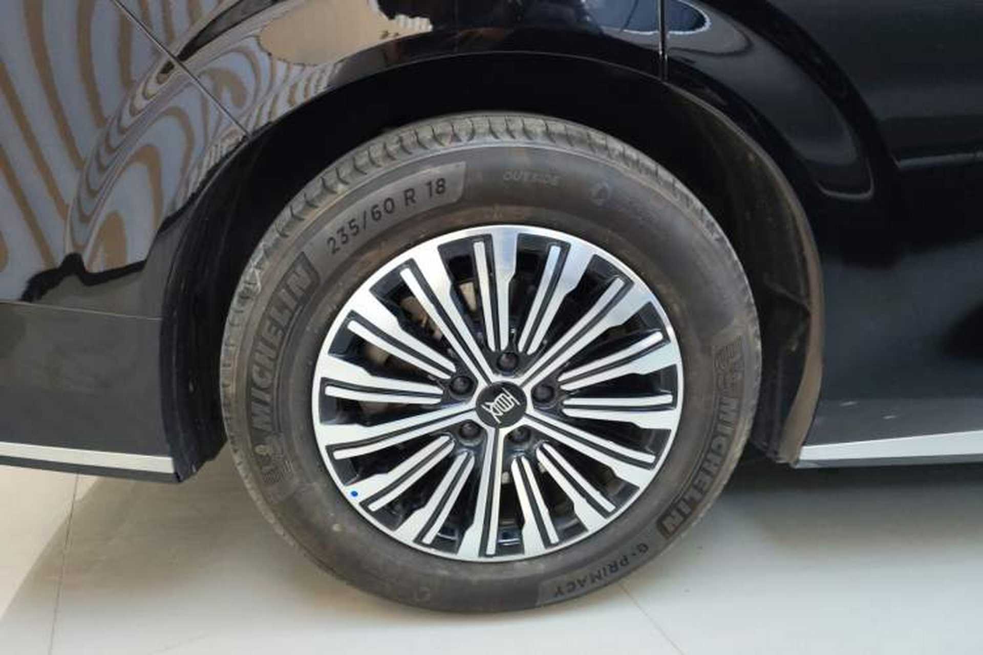 Used BYD Xia 2025 DM-i 1.5T 180km Beyond Edition Right Rear Wheel Hub