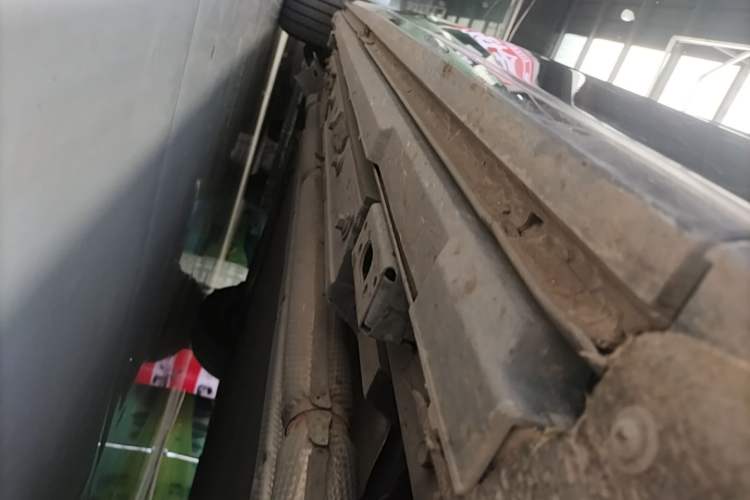 Used BYD Xia 2025 DM-i 1.5T 180km Beyond Edition Right Side Sill