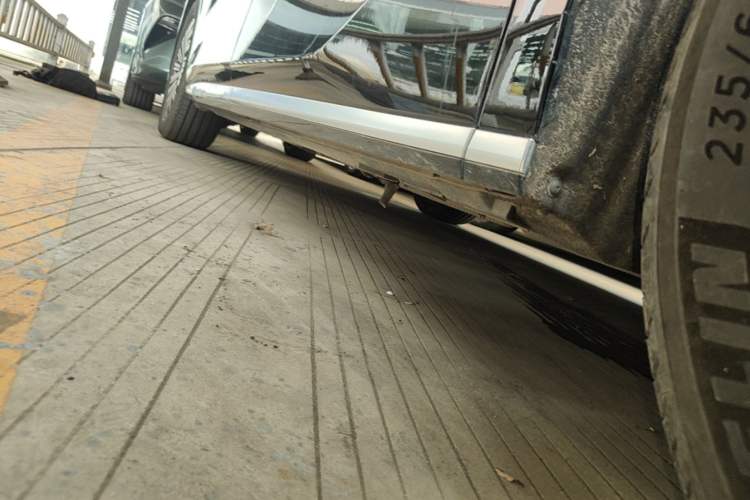 Used BYD Xia 2025 DM-i 1.5T 180km Excellence Model Right Side Sill
