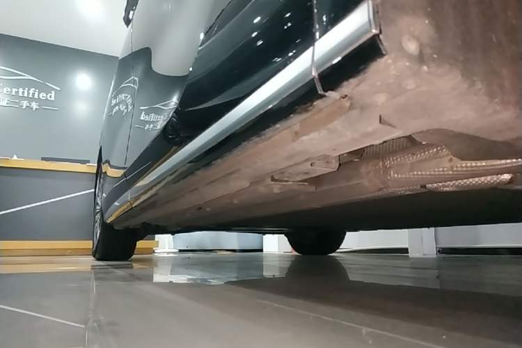 Used BYD Xia 2025 DM-i 1.5T 180km Beyond Edition Right Side Sill
