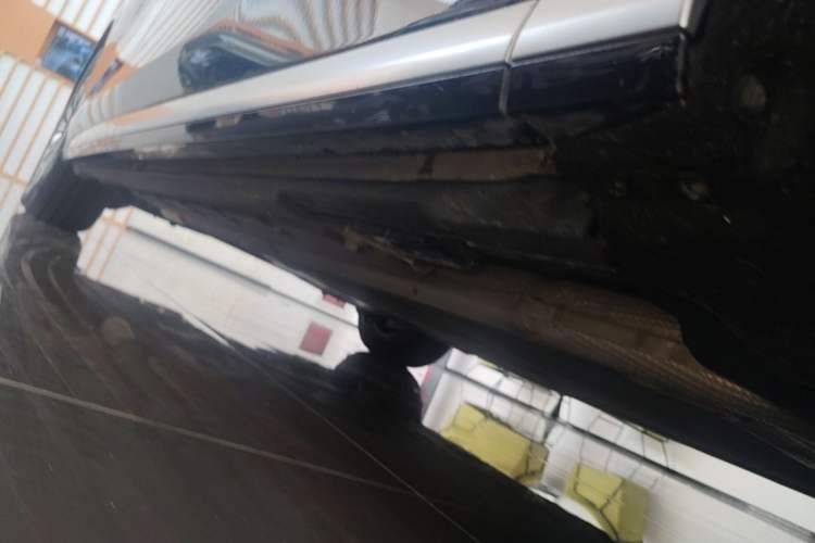Used BYD Xia 2025 DM-i 1.5T 180km Excellence Model Right Side Sill