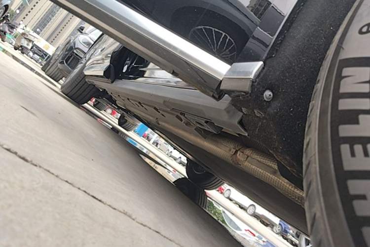 Used BYD Xia 2025 DM-i 1.5T 180km Beyond Edition Right Side Sill