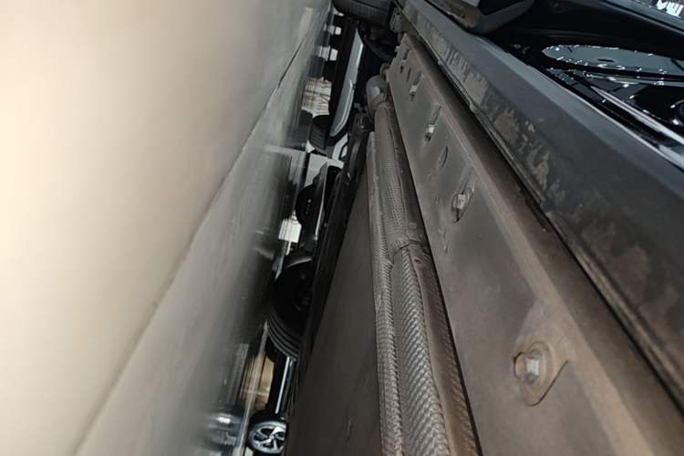 Used BYD Xia 2025 DM-i 1.5T 180km Beyond Edition Right Side Sill
