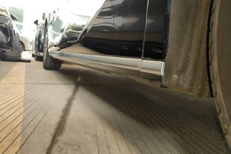 Used BYD Xia 2025 DM-i 1.5T 180km Excellence Model Right Side Sill