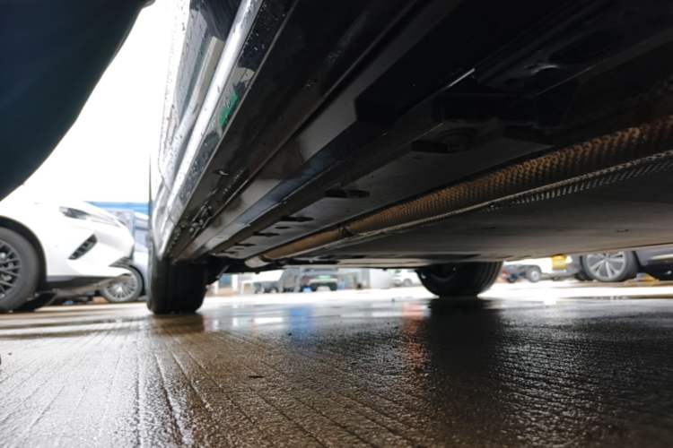 Used BYD Xia 2025 DM-i 1.5T 180km Beyond Edition Right Side Sill