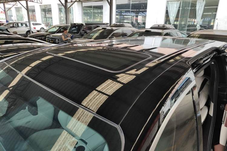 Used BYD Xia 2025 DM-i 1.5T 180km Excellence Model Roof
