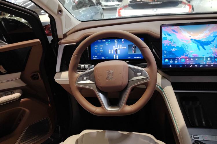 Used BYD Xia 2025 DM-i 1.5T 180km Excellence Model Steering Wheel