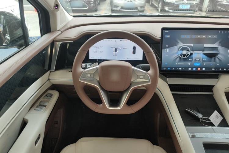 Used BYD Xia 2025 DM-i 1.5T 180km Excellence Model Steering Wheel
