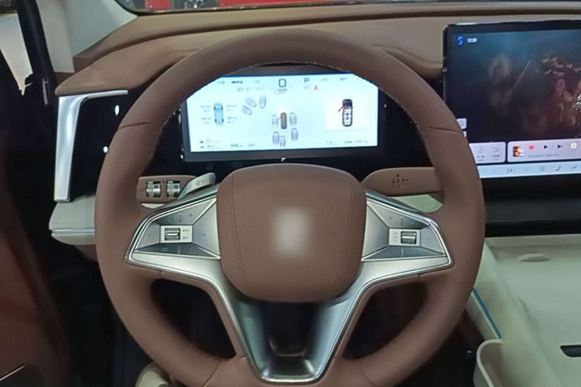Used BYD Xia 2025 DM-i 1.5T 100km Supreme Edition Steering Wheel
