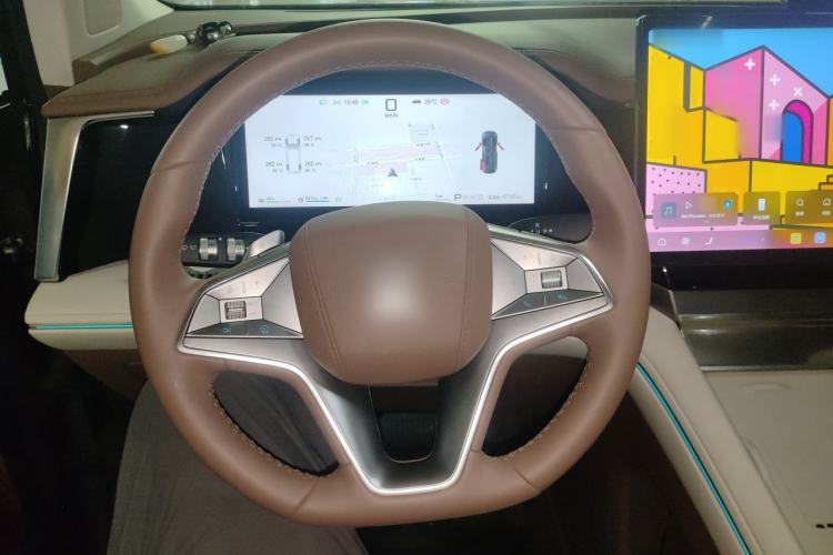 Used BYD Xia 2025 DM-i 1.5T 180km Excellence Model Steering Wheel