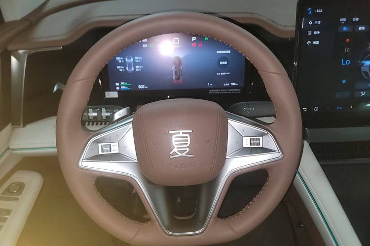 Used BYD Xia 2025 DM-i 1.5T 180km Beyond Edition Steering Wheel