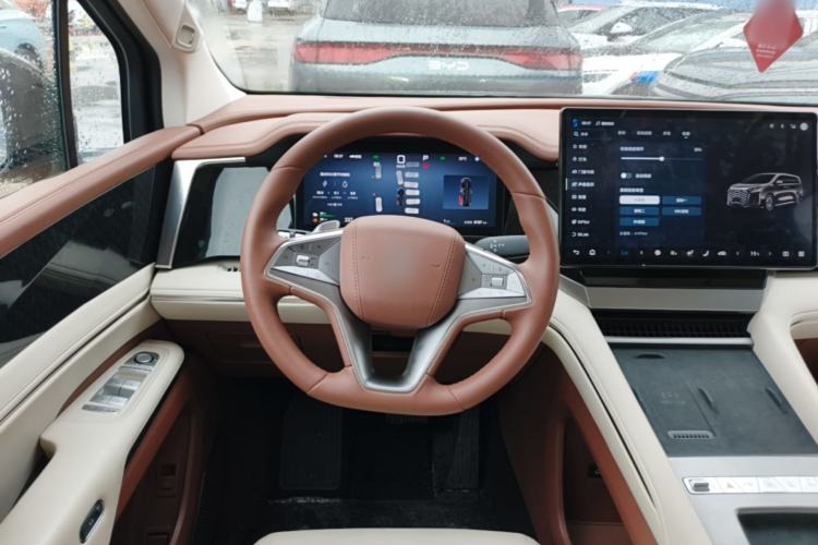 Used BYD Xia 2025 DM-i 1.5T 180km Beyond Edition Steering Wheel