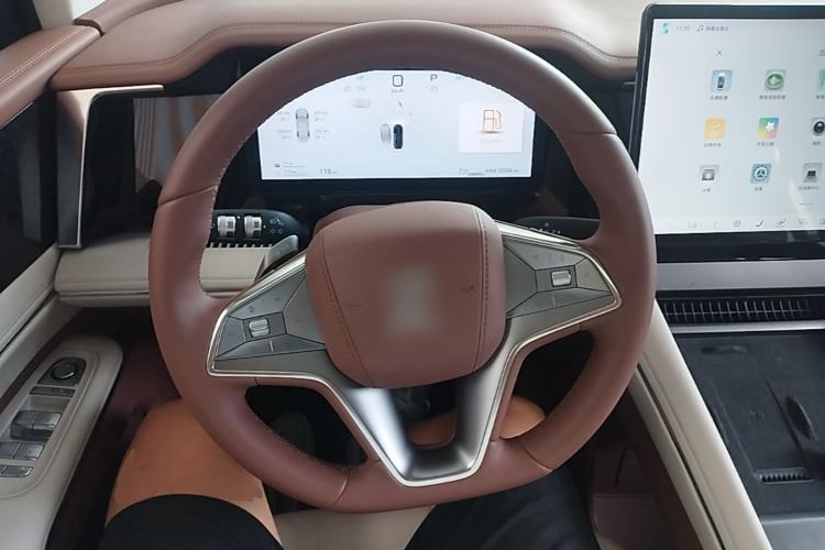 Used BYD Xia 2025 DM-i 1.5T 180km Excellence Model Steering Wheel