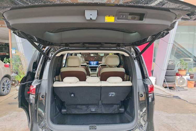 Used BYD Xia 2025 DM-i 1.5T 180km Beyond Edition Trunk