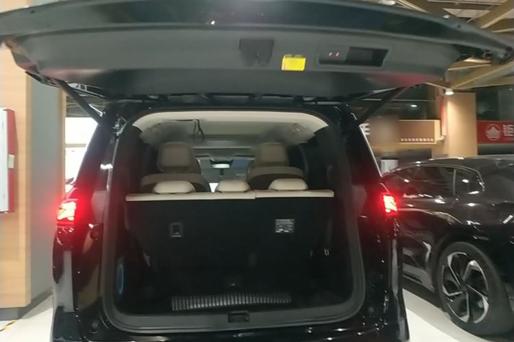 Used BYD Xia 2025 DM-i 1.5T 180km Excellence Model Trunk