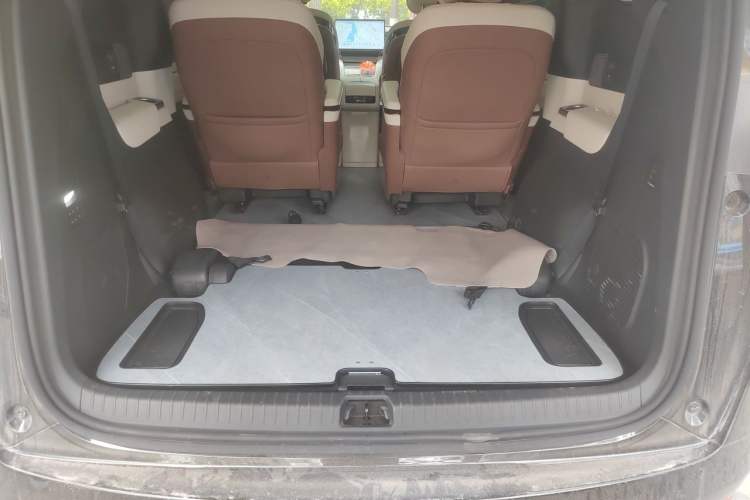Used BYD Xia 2025 DM-i 1.5T 180km Beyond Edition Trunk
