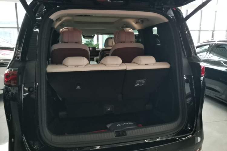 Used BYD Xia 2025 DM-i 1.5T 180km Beyond Edition Trunk