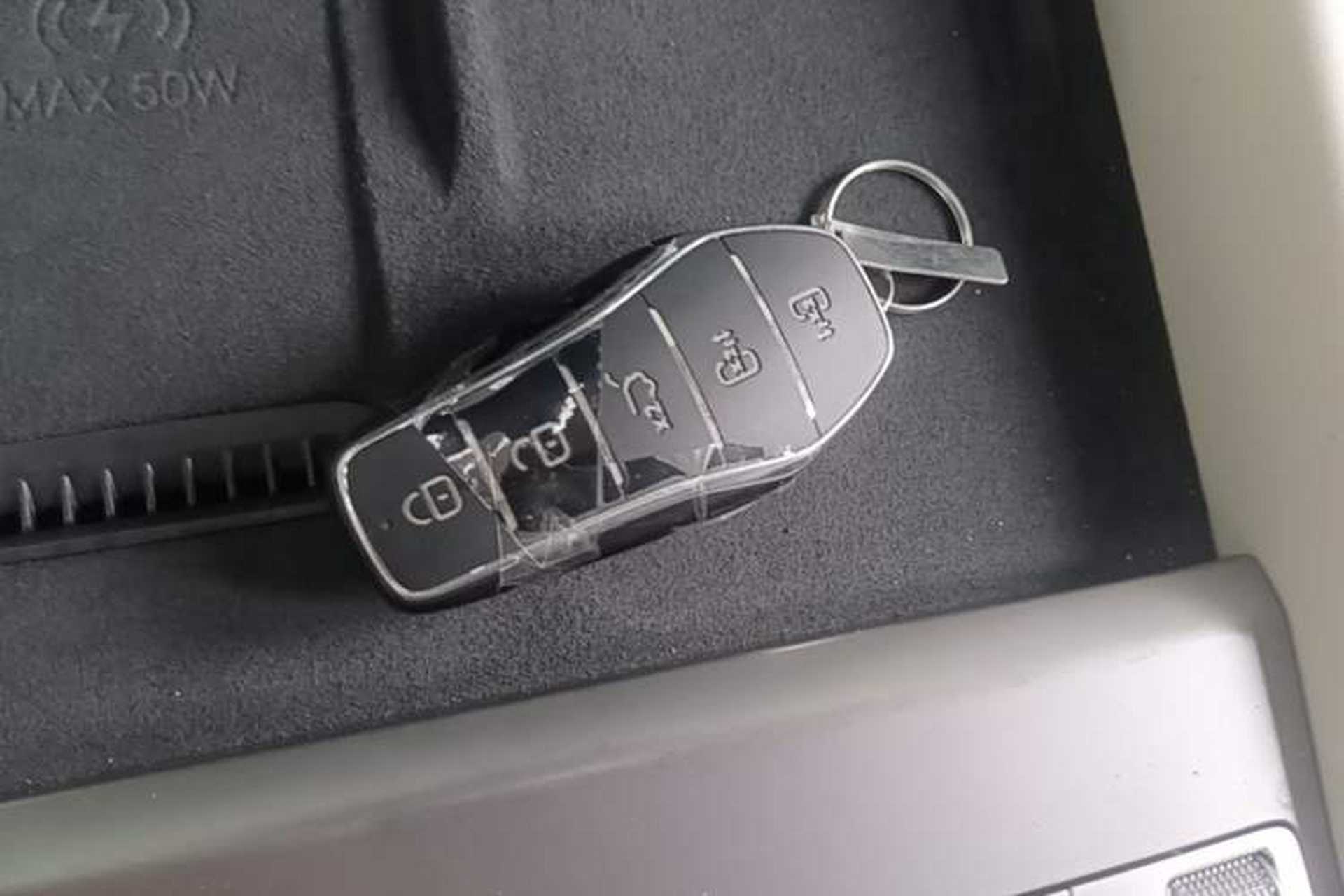 Used BYD Xia 2025 DM-i 1.5T 180km Excellence Model Vehicle Key