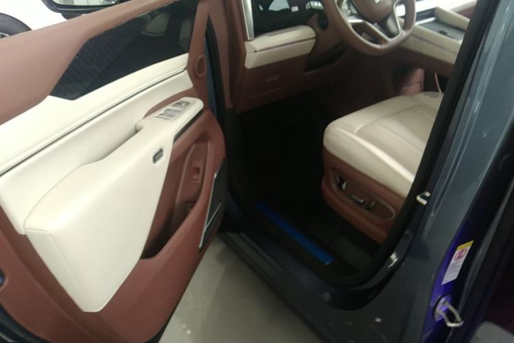 Used BYD Xia 2025 DM-i 1.5T 180km Excellence Model Driver Seat