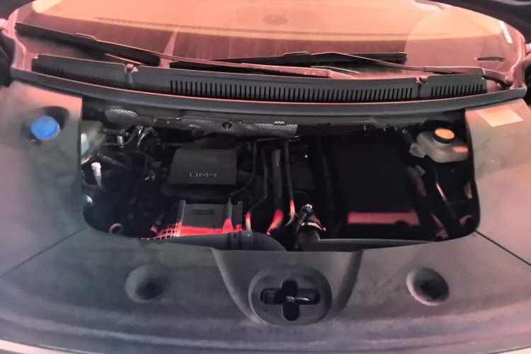 Used BYD Xia 2025 DM-i 1.5T 180km Excellence Model Engine Bay