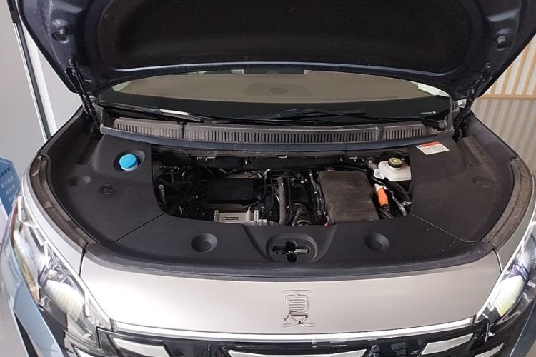Used BYD Xia 2025 DM-i 1.5T 180km Excellence Model Engine Bay