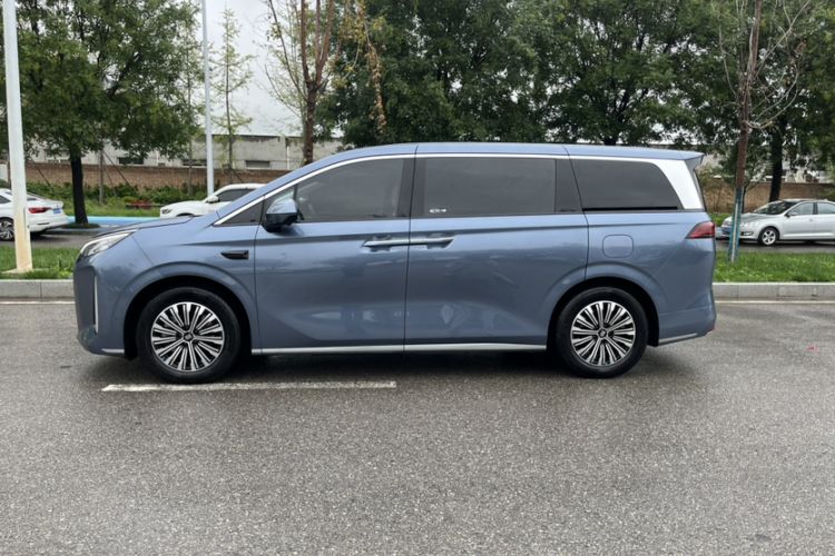 Used BYD Xia 2025 DM-i 1.5T 180km Excellence Model Exterior 5